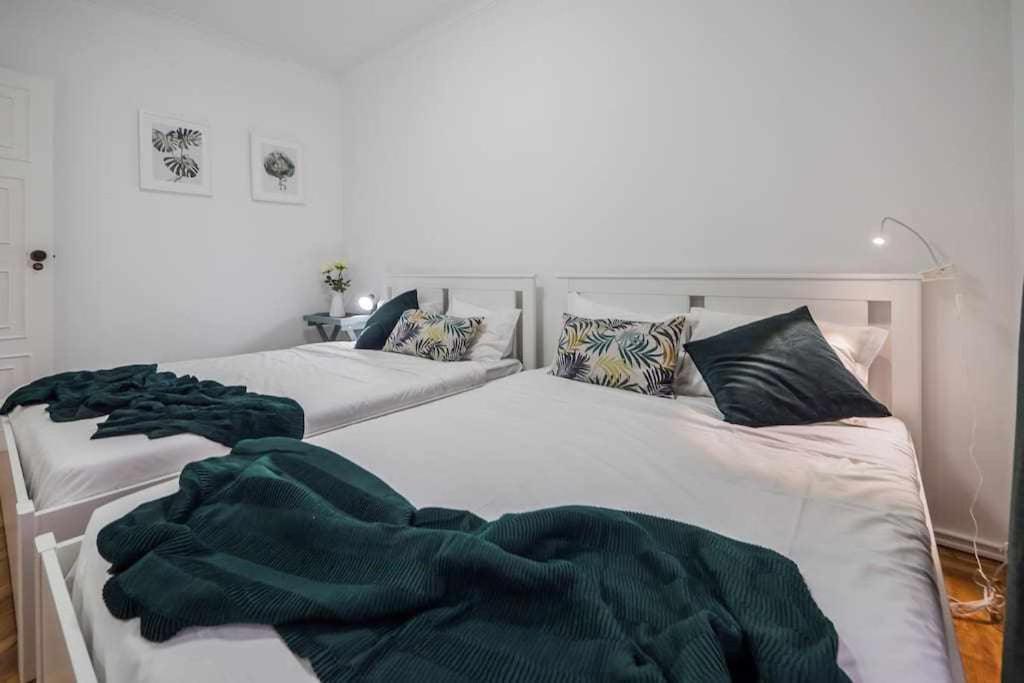 Apart Lisboa Confortavel 2 Quartos Com Terraco Одівелаш Екстер'єр фото