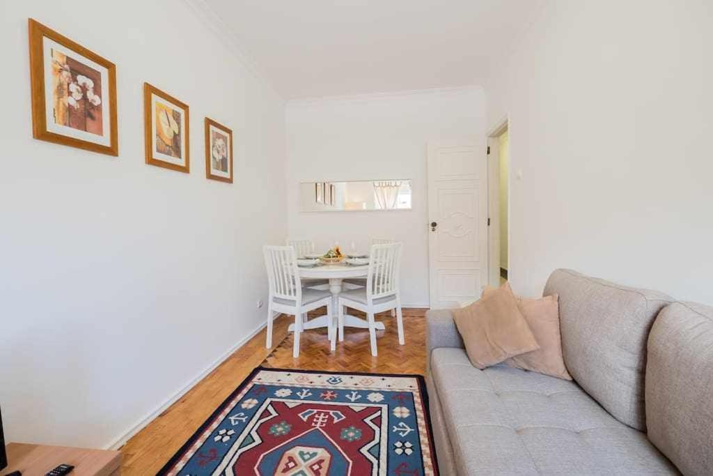 Apart Lisboa Confortavel 2 Quartos Com Terraco Одівелаш Екстер'єр фото